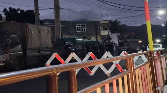 Vallée-Pitot : les barrages policiers rétablis