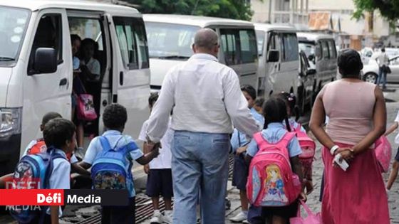 Les parents non-vaccinés pourraient être interdits d’accès dans les établissements scolaires