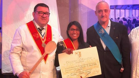 Intronisée disciple d’Escoffier en France : Vanillah Rajah Gopal, ambassadrice de la cuisine mauricienne