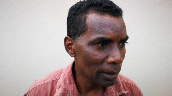 Riambel : la police annonce au père d’Avinash qu’il est décédé alors qu’il est toujours en vie