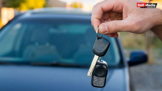 Cour suprême : un fonctionnaire obtient une voiture neuve et Rs 1 M de dommages 