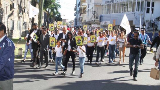 Sensibilisation à la sécurité routière et aux méfaits de la drogue : 175 jeunes sillonneront le pays à pied 