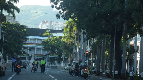 Activités essentielles : quand on alimente un faux débat sur le Work Access Permit