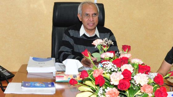 Respirateur de l’hôpital de Flacq prêté à Wellkin : «Je ne pouvais pas laisser mourir un enfant» dit Anwar Husnoo 