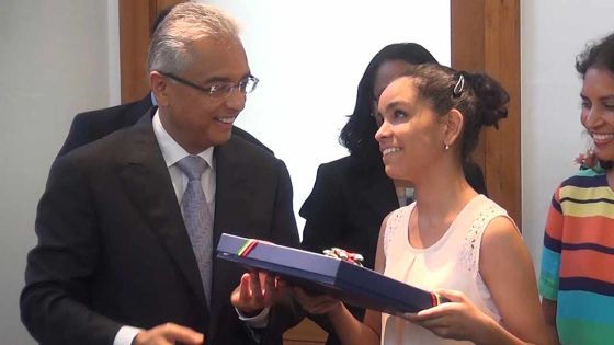 Artiste de la Paix : Pravind Jugnauth reçoit Jane Constance