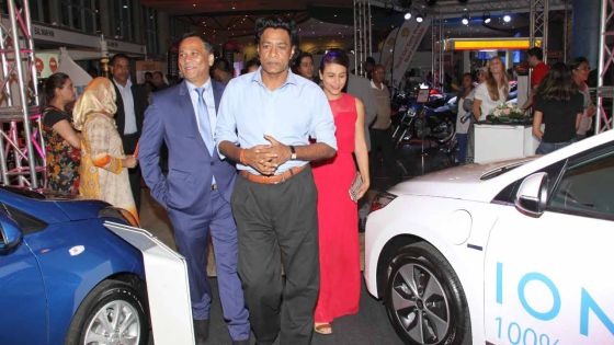 Salon de l’Automobile : discours du ministre Nando Bodha