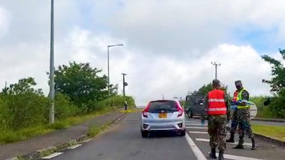 Zone rouge : contrôle policier à l’entrée d’Hermitage