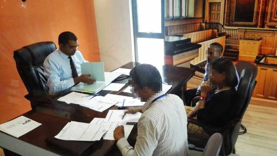 Descente des officiers de la MRA à l’étude de l’avocat Yash Bhadain