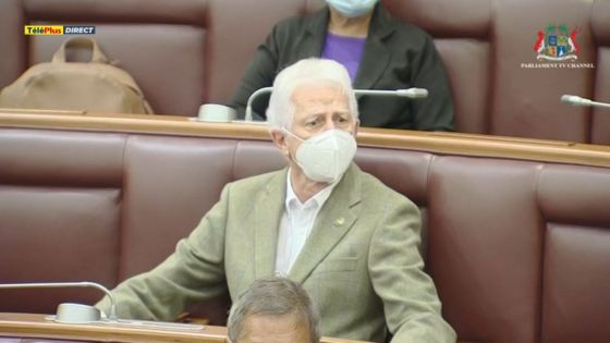 Parlement : Paul Bérenger suspendu pour les cinq prochaines séances