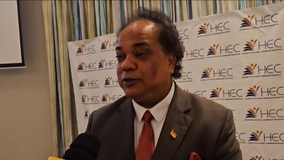 À Ébène : lancement des premières directives sur l’utilisation de l’intelligence artificielle dans l’enseignement supérieur 