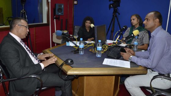 Cartes d’identité nationale – Roshi Bhadain : «C’est la base de données qui est contestée»