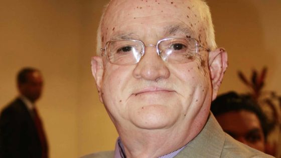 Travaux de l'Assemblée nationale en direct à la télé: Rajesh Bhagwan félicite Nando Bodha