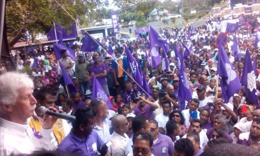 Paul Bérenger: «Ne pas promettre plus ce que l’économie peut “deliver”»