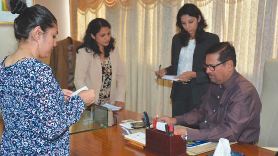 Intérimat: La journée trépidante du PM suppléant Soodhun