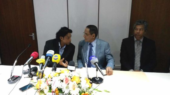 Congestion routière: Nando Bodha annonce 5 projets au coût de Rs 15 milliards