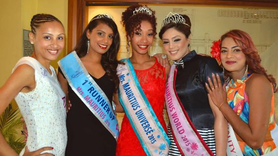 Mrs Mauritius Universe 2015: Sandrine Saulick titrée Mrs Grace