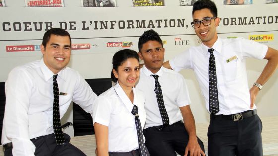 Avec l’aide du Défi Media Group, quatre jeunes en reportage