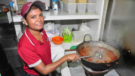 Fiya Deeren, cuisinière: Plus de 10 heures par jour aux fourneaux