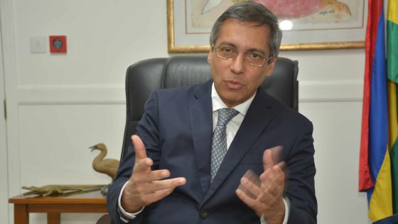 L’avion de Xavier-Luc Duval dérouté vers l’île de La Réunion