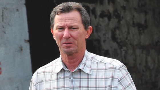 Pédophilie alléguée: De Ravel réclame la radiation des charges contre lui