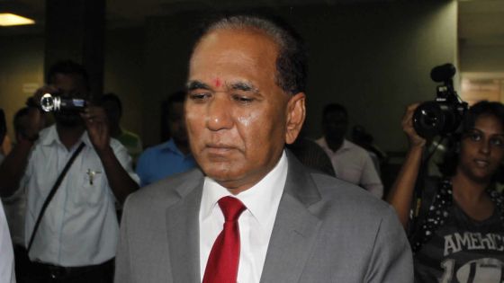 Contrats de Rs 500 millions: chacun doit assumer ses responsabilités selon Anil Bachoo