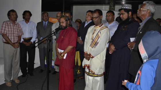 Attentats de Paris: appels à la paix