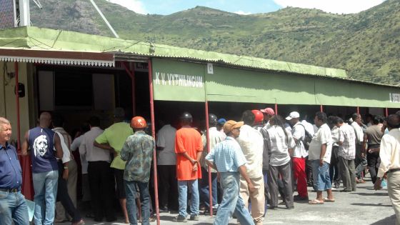 Paris clandestins: la police des jeux renforcée