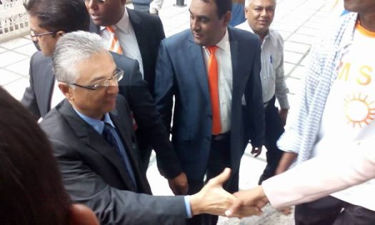 Pravind Jugnauth sur la «loi Bhadain»: «Le vote doit être selon la “party line”»