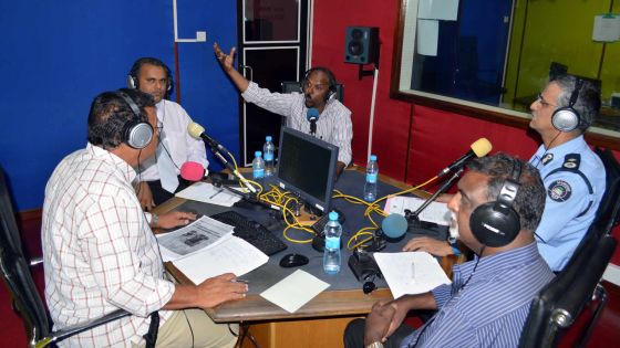 [Radio Plus] Marchands ambulants et fêtes de fin d’année: réécoutez le Grand Journal