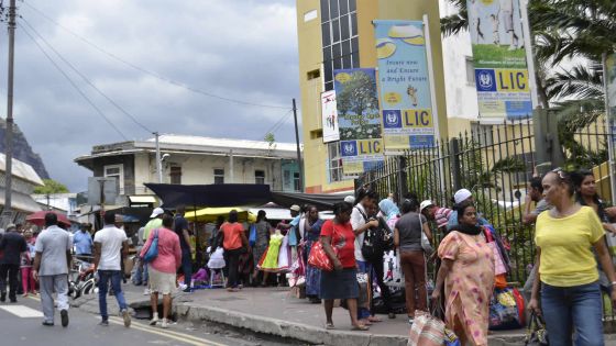Marchands ambulants: les ‘saisonniers’ sèment la pagaille dans la capitale