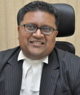 Lien de filiation: la paternité de l’enfant de Nandanee Soornack fait débat