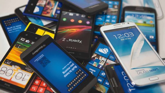 Le Smartphone détrône les mini caméras numériques