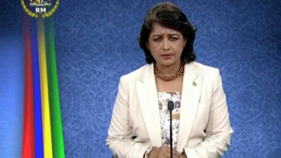 Réseaux sociaux: Ameenah Gurib-Fakim appelle les jeunes à la prudence