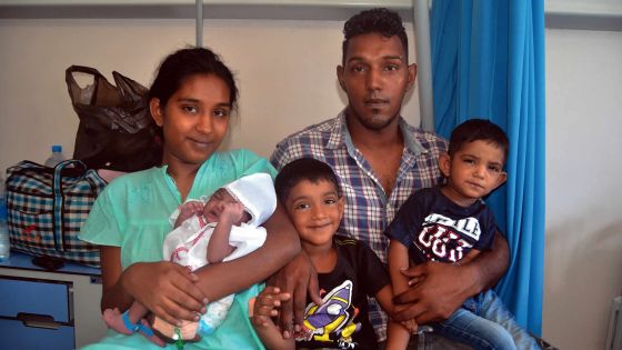 Un noël inoubliable: bébés cadeaux