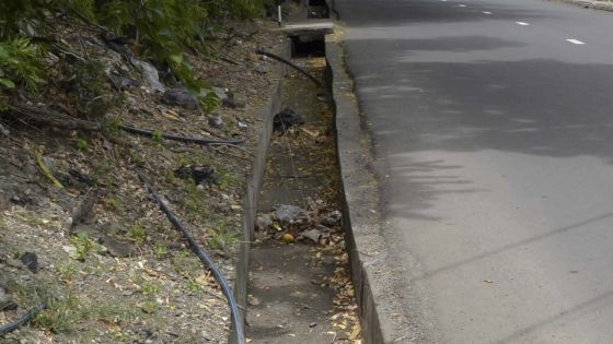 Le drain ne mène nulle part: une odeur nauséabonde importune à la Croisée Cité La Cure