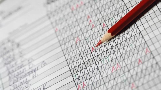 Éducation: les absences des élèves à la loupe