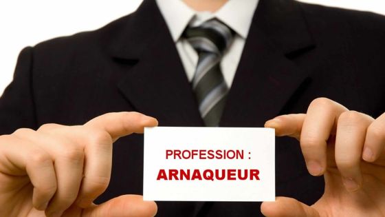 Faux policier, faux avocat: le prétendu courtier a été coffré