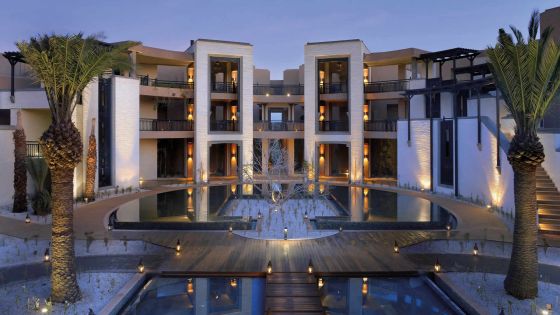 Emplois jeunes : intégration dans les hôtels Beachcomber