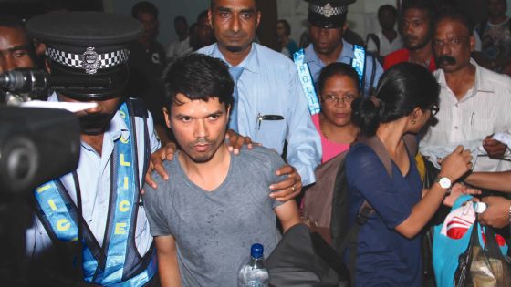 Courriel évoquant des menaces terroristes: examen des appareils d’Ish Sookun lundi