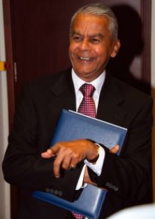 Ramesh Basant Roi, Gouverneur de la BoM: «Il y a matière à poursuites»