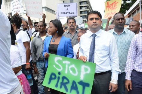 Lutte contre le piratage: un «High Powered Committee» pour revoir la Copyright Act