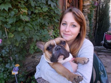 Elle réclame justice après la mort de son bouledogue importé de France