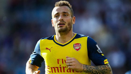 Transfert: Arsenal confirme avoir refusé de prêter Debuchy à Manchester United