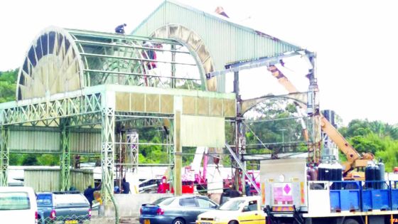 Curepipe: le vieux Forum, c’est fini