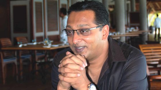 Je kiffe... par Roshi Bhadain