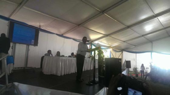 Eau : Ivan Collendavelloo réitère son souhait de privatiser le service de distribution