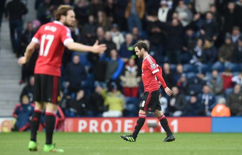 Manchester United: Van Gaal n'accable pas Mata