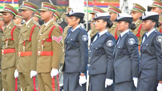 12-Mars : célébrations officielles au Champ-de-Mars
