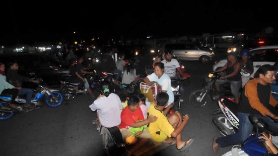 Alerte au tsunami après un tremblement de terre en Indonésie