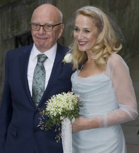Rupert Murdoch et Jerry Hall célèbrent leur mariage à l'église devant leurs enfants